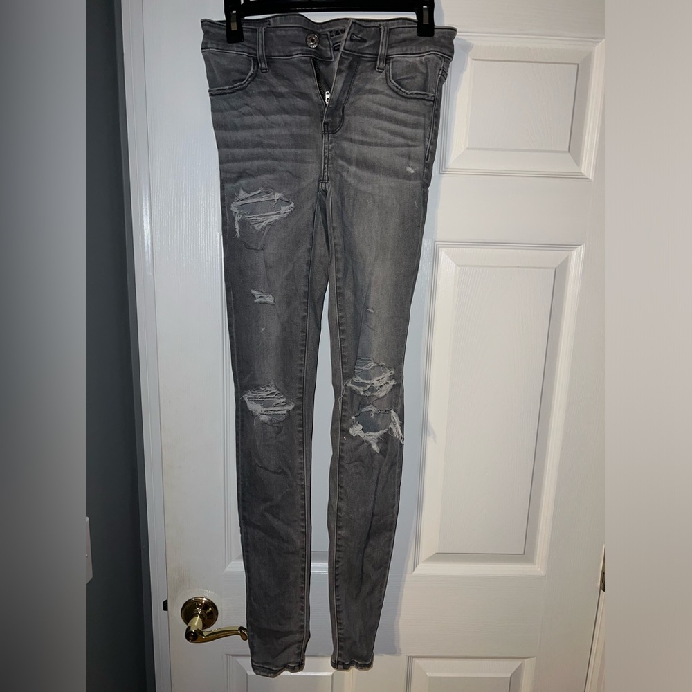 American Eagle Outfitters Gray Distressed Skinny Jeans- Strecth